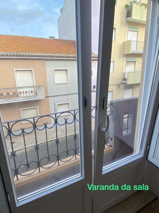 Arrenda-se renovado com logradouro