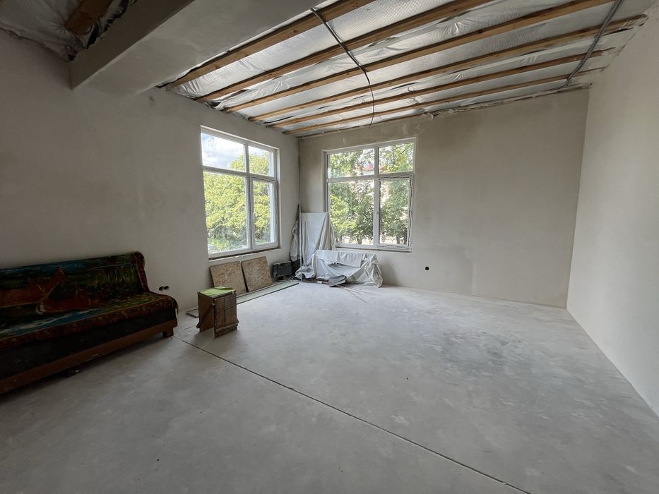 Оренда комерції в центрі Ворзеля