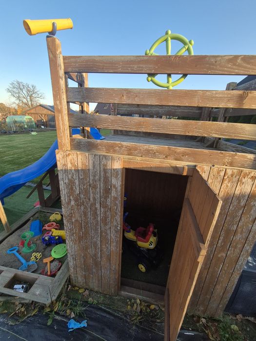 Plac zabaw drewniany z akcesoriami duży zjeżdżalnia domek wspinaczka