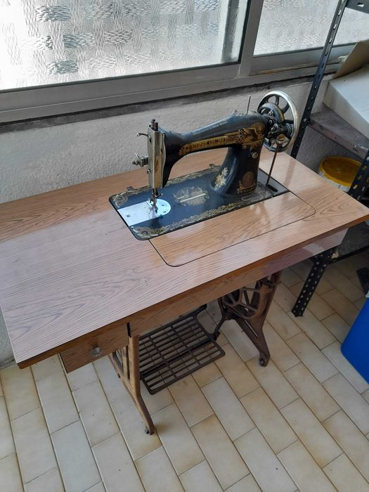 Vendo maquina costura vintage