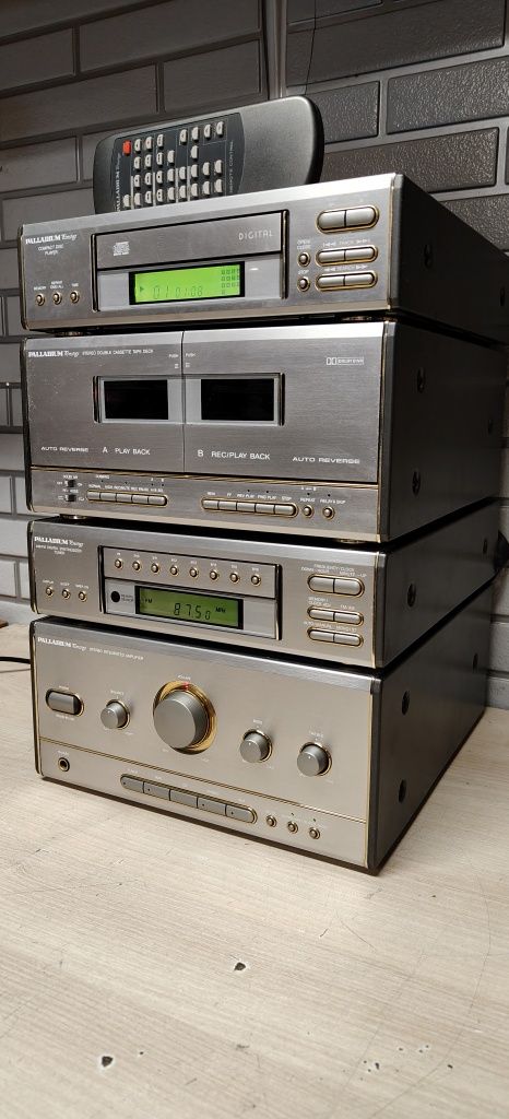 Zestaw audio wieża PALLADIUM Prestige. Pilot