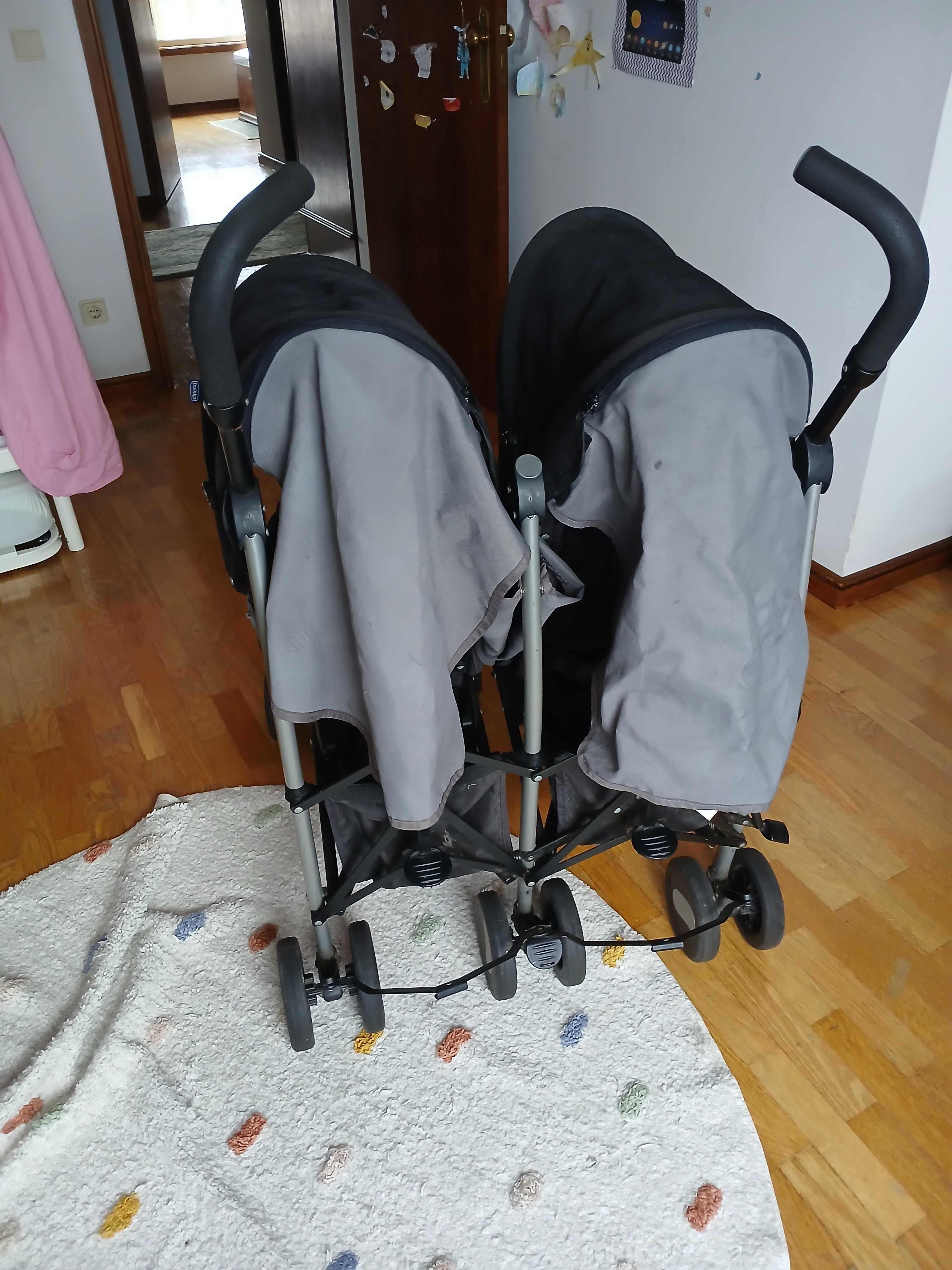 Carrinho de bebes Chico Echo twins