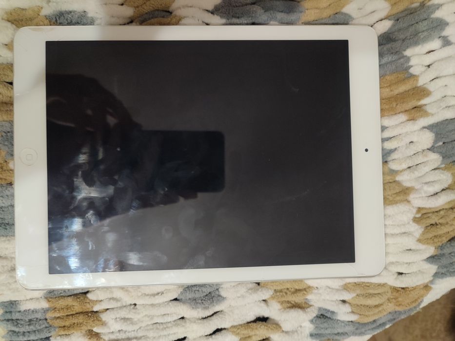 Айпад air3 на 32 ГБ