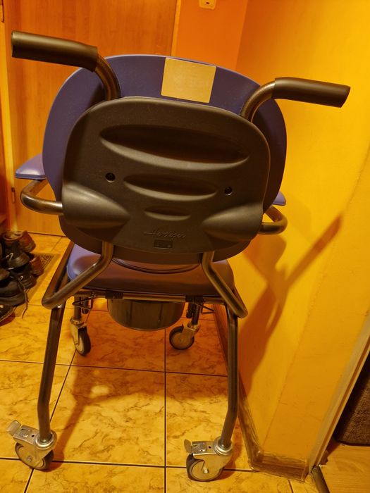 Toaleta dla niepełnosprawnych