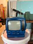 Mistral model TV-502R niebieski