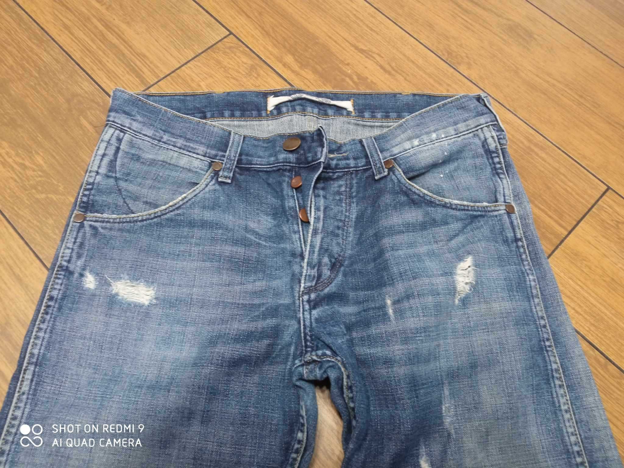 Spodnie męskie jeansy Wrangler 32X34 W32 L34 przetarcia