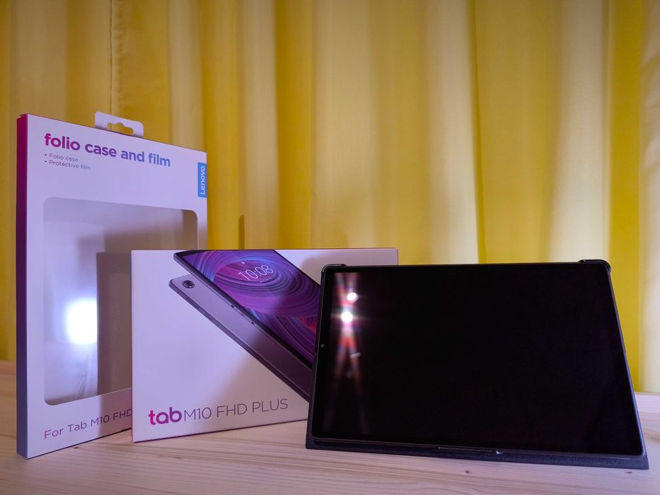 Tablet Lenovo Tab M10 FHD Plus + capa + protector de ecrã