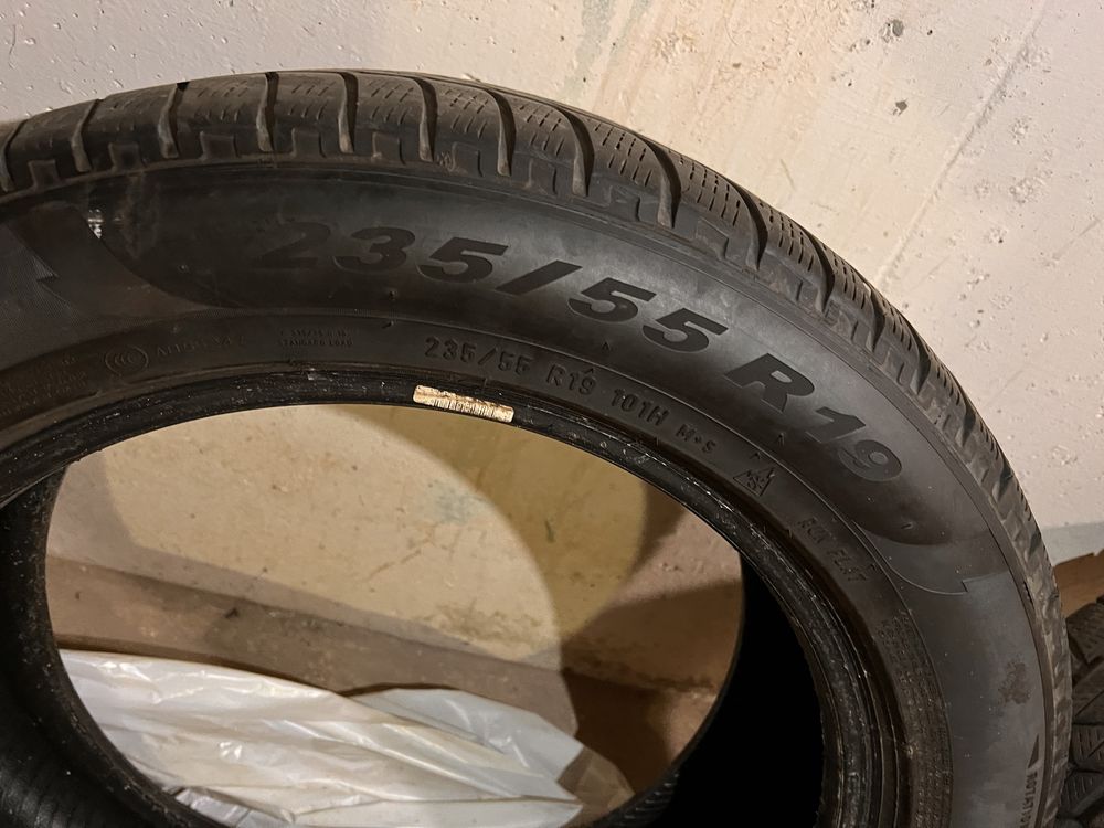 Opony PIRELLI 235/55/19 wielosezon