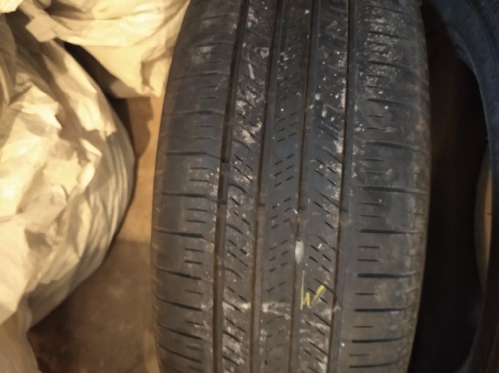 Продам резину Goodyear eagle ls 2 225/55 R 18