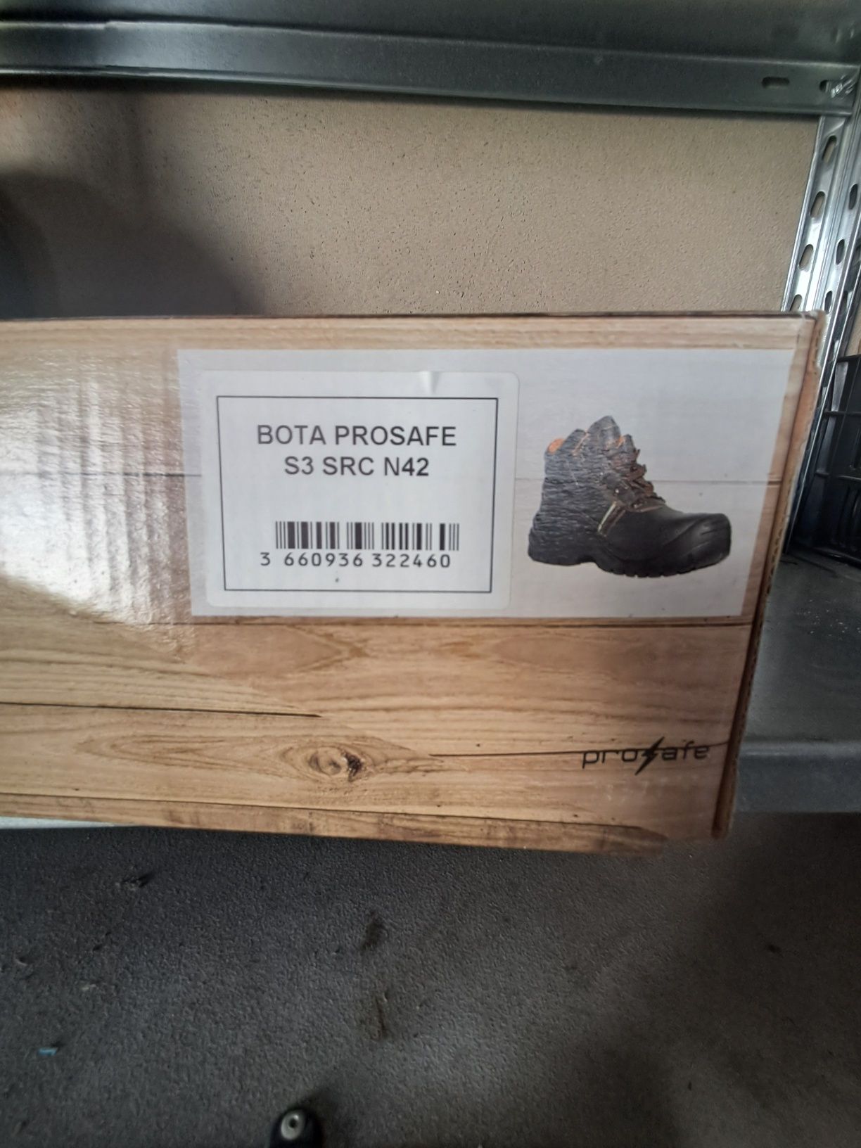 Botas biqueira aço novas
