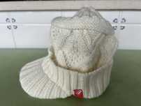 Gorro bege com pala Deeply