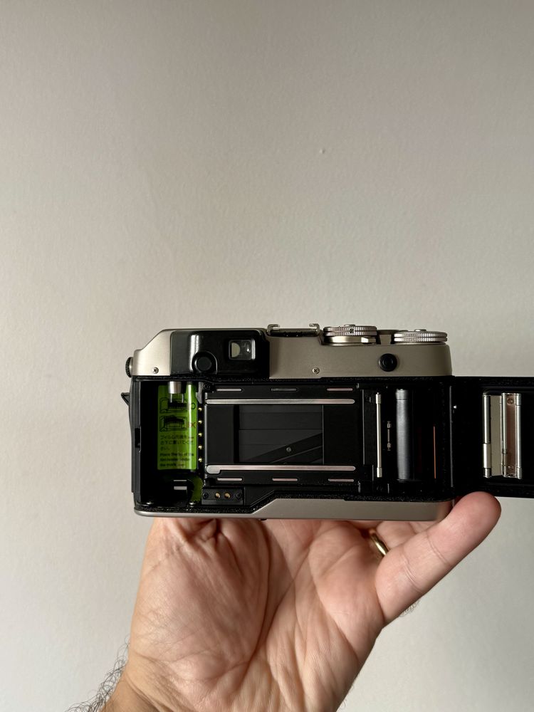 Contax G1 + Biogon 28mm f/2.8 | Excelente Estado