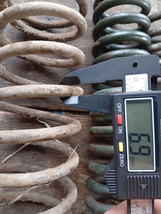 Пружина підвіски МТ, ЗАЗ, ІЖ. Пружини амортизатора МТ, Урал, Дніпро