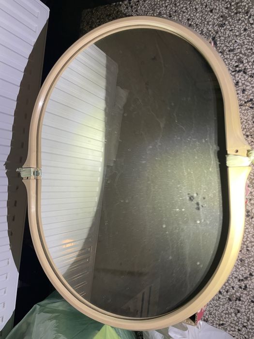 Lustro oddam za darmo