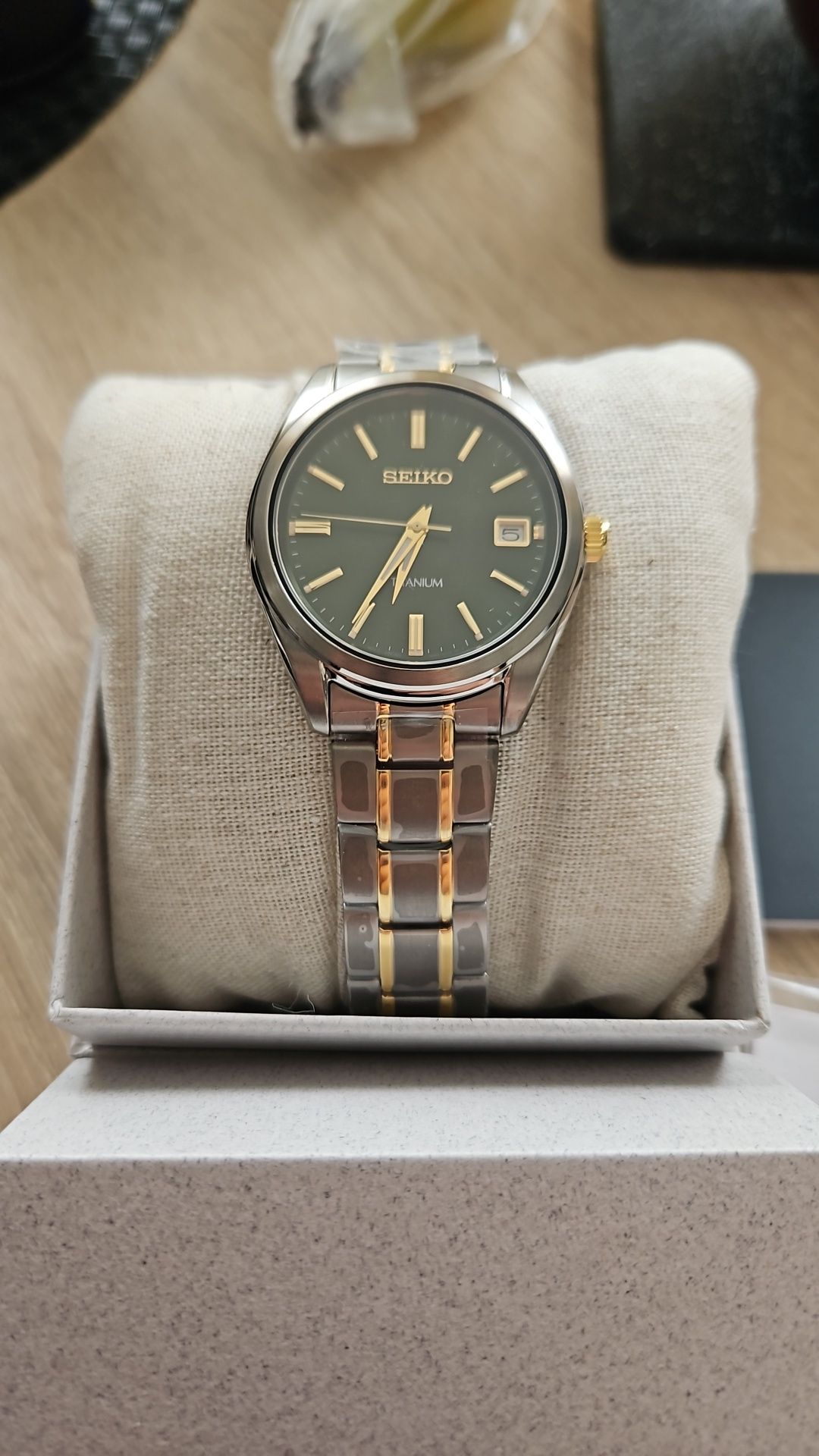 Zegarek męski Seiko Titanium green