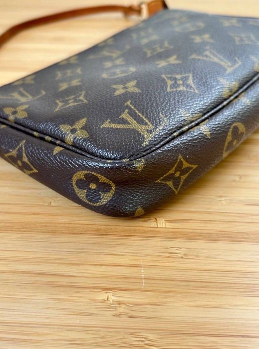 Louis Vuitton Pochette Acessoires