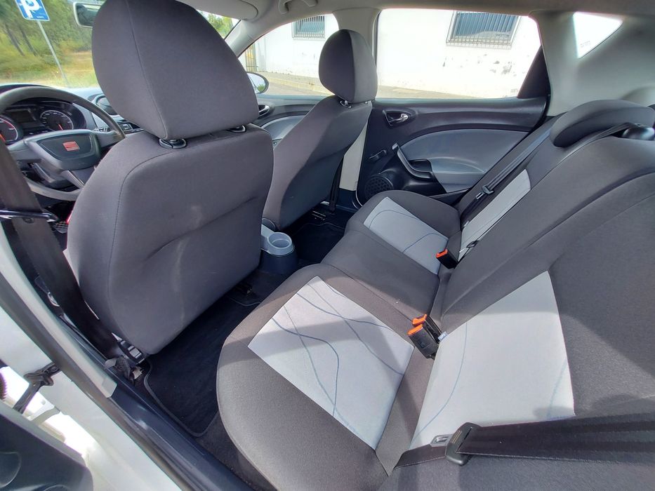 Seat Ibiza 1.2 TDI Reference 5L 2013 Poucos kms Como Novo