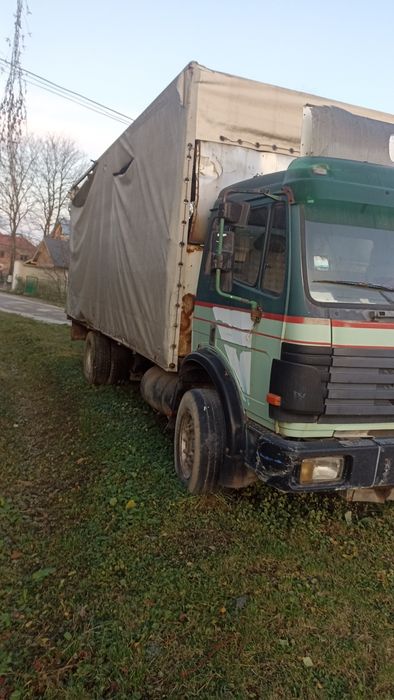 Продається   Mercedes 1827