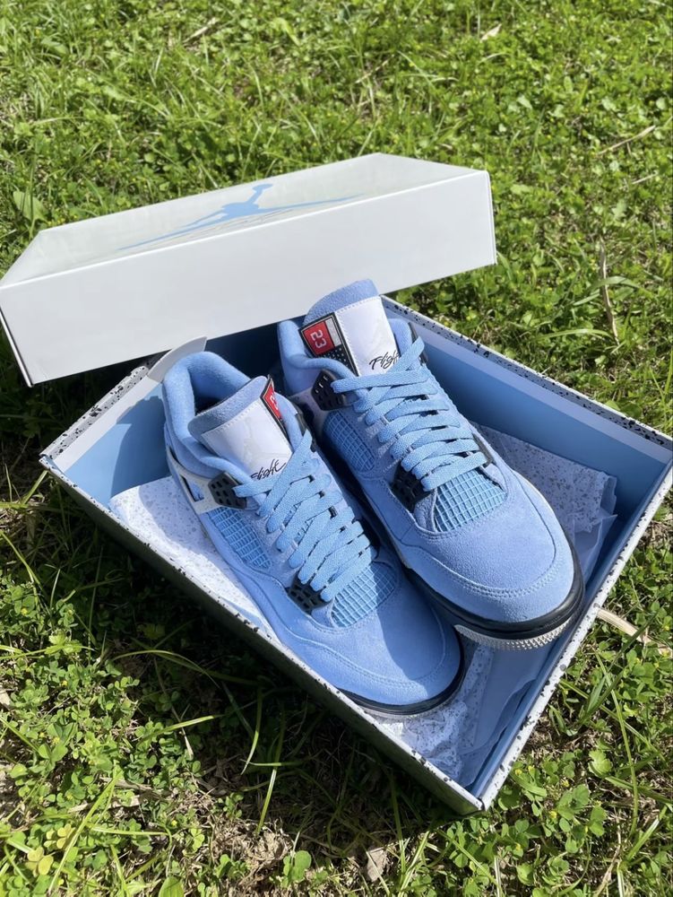 Кросівки Nike Air Jordan 4 Retro University Blue Джордани голубі AJ4