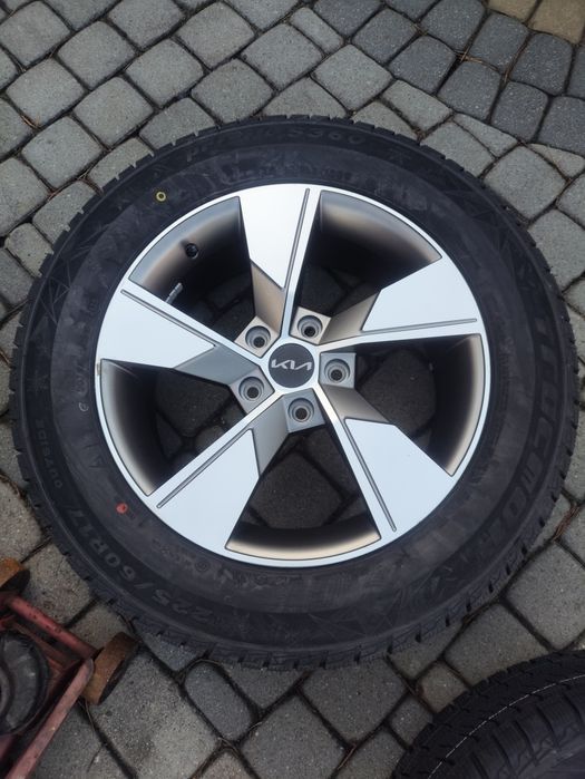 Nowe koła zimowe opony 225/60/17 lub inne 17 5x114,3 z czujnikami tpms