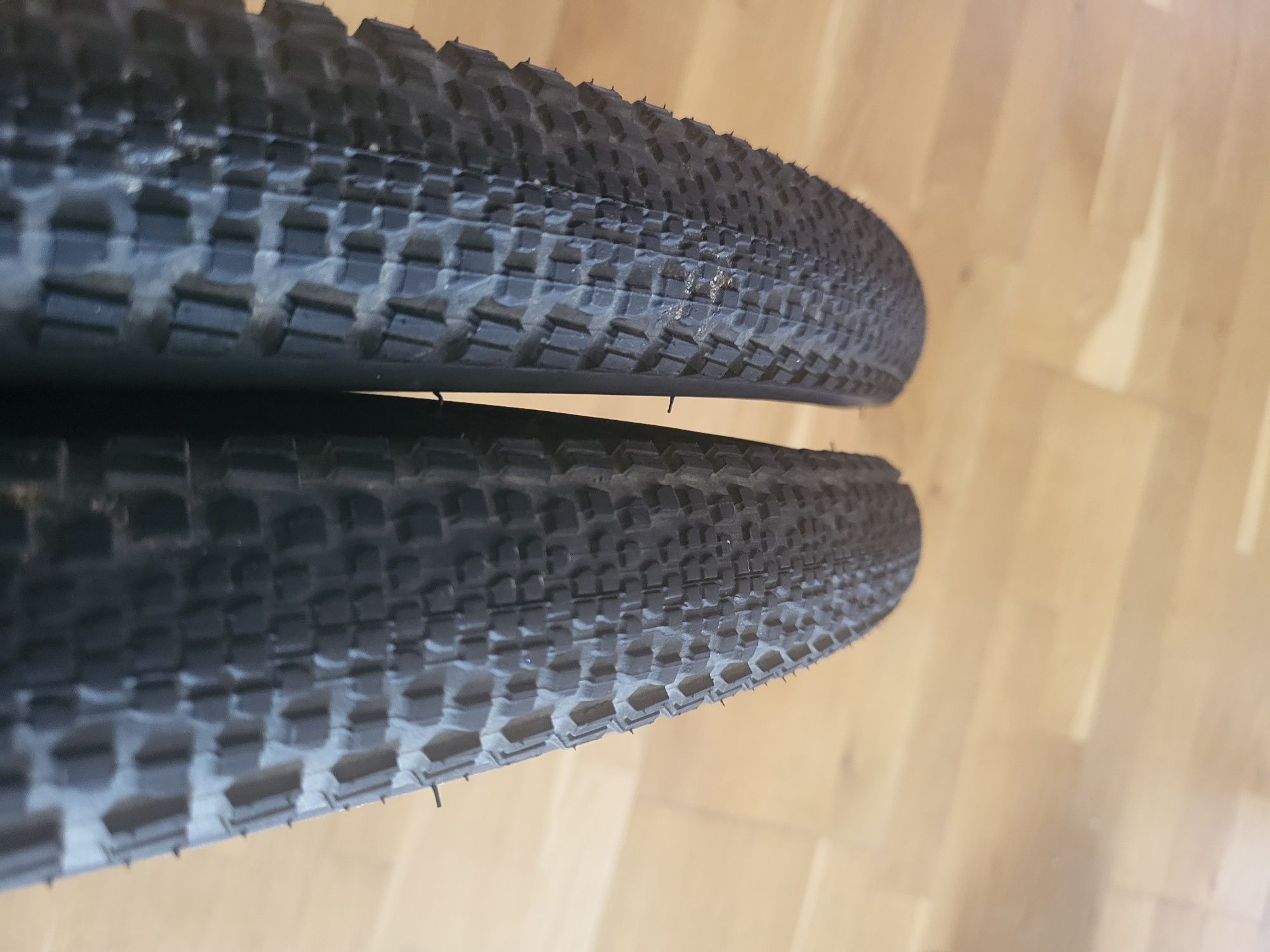 Opony WTB Riddler 700x45 plus dętki