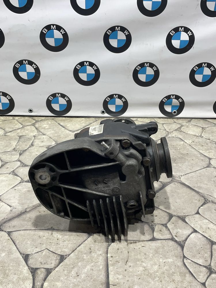 Задній редуктор BMW X5 E53 M57 3.73 Код:585