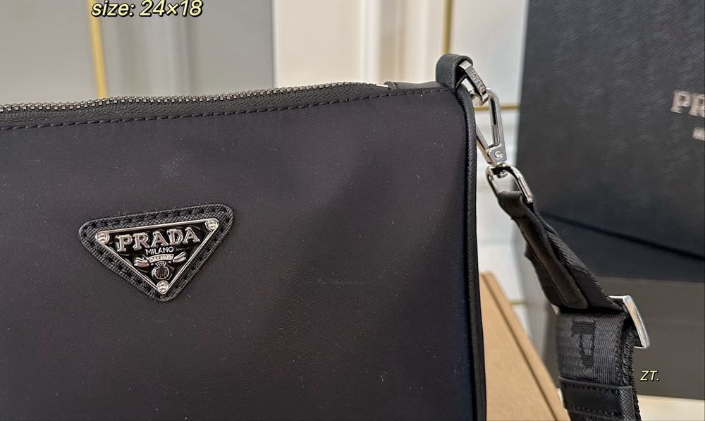 PRADA сумка мужская унисекс черная через плечо