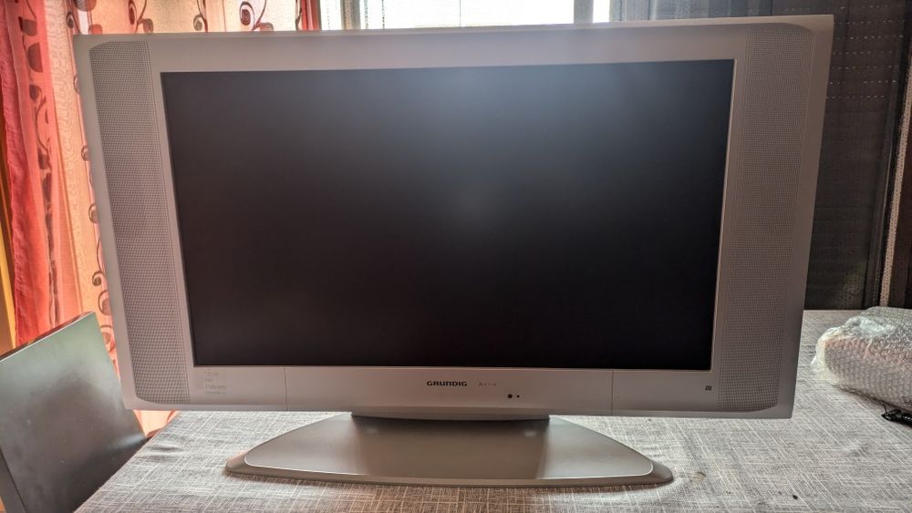 LCD Grundig 32 polg