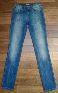 spodnie jeans Wrangler