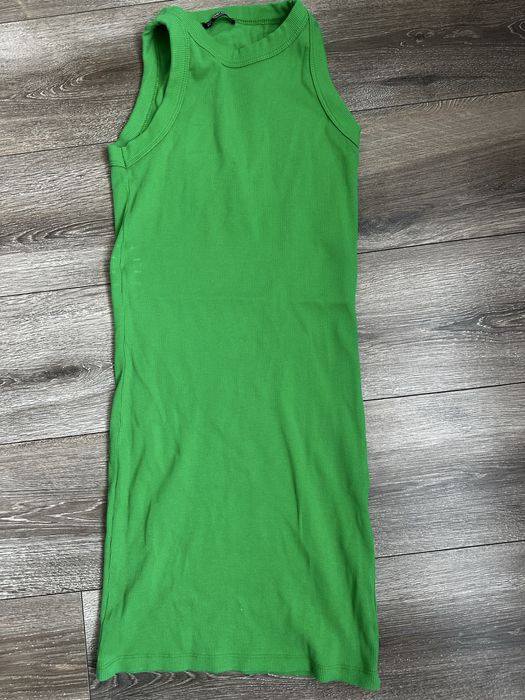 Продам плаття в рубчик . Розмір S, M