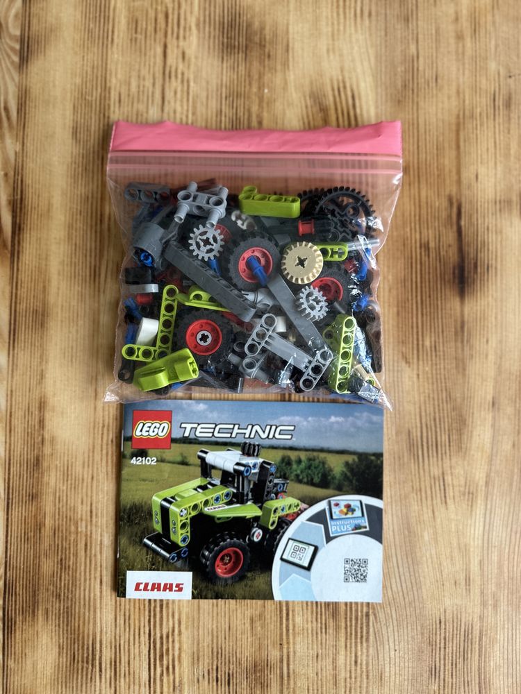 LEGO 42102 Technic - Mini CLAAS XERION