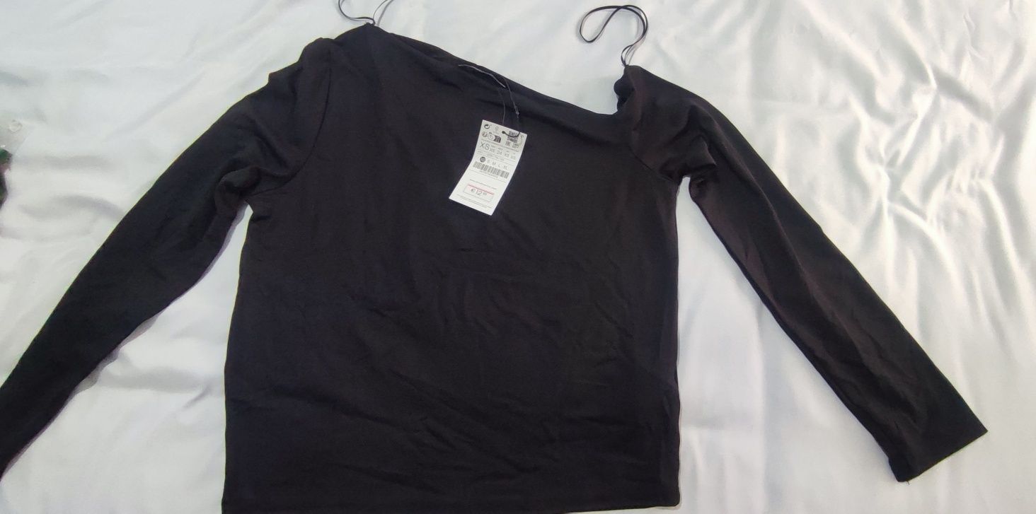 Camisola Stradivarius ombro descaído