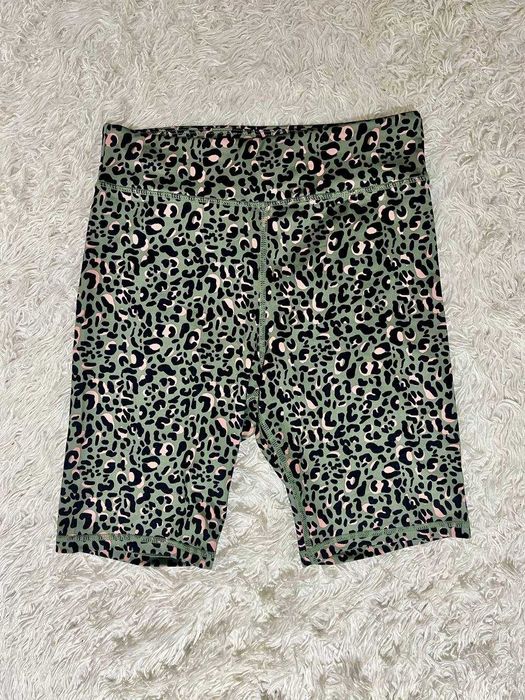 Шорти/велосипедки з леопардовим принтом H&M