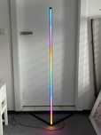 Lampa podłogowa LED narożna 150 cm