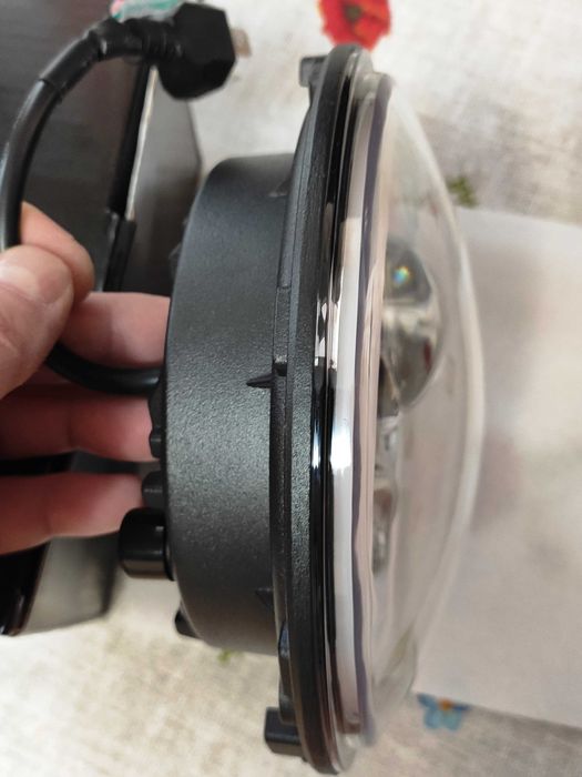 Фара світлодіодна 7" светодиод LED автомобіль мотоцикл мото Н4 H4