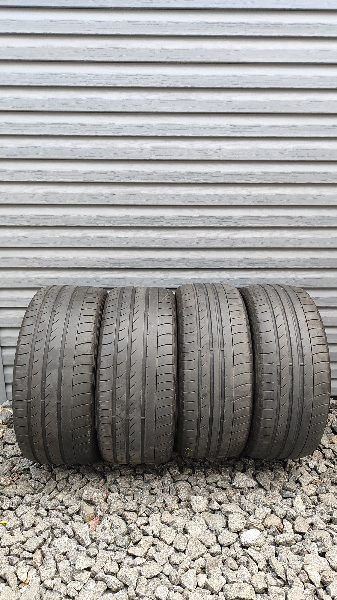 Шини Dunlop різноширокі літні 285/45 R19 255/50 R19