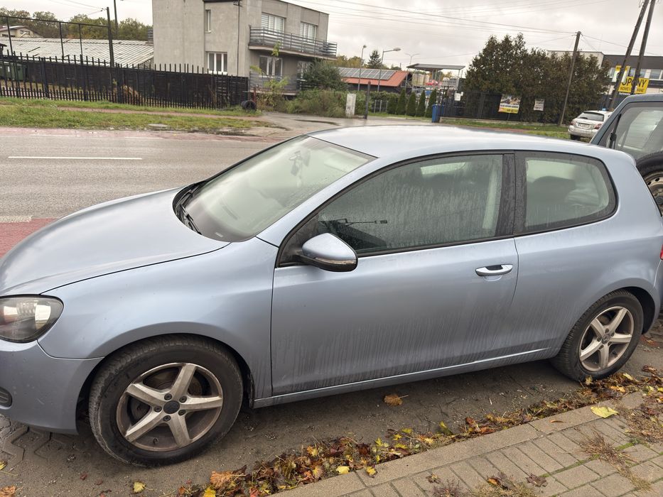 Volkwagen Golf VI Po regeneracjskrzyni nowe sprzeglo,Silnik do wymiany