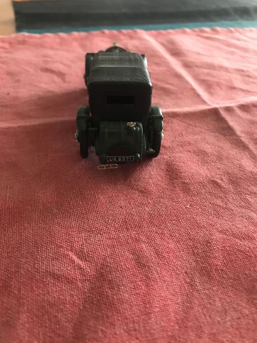 Модель авто Бентлі 1930 року