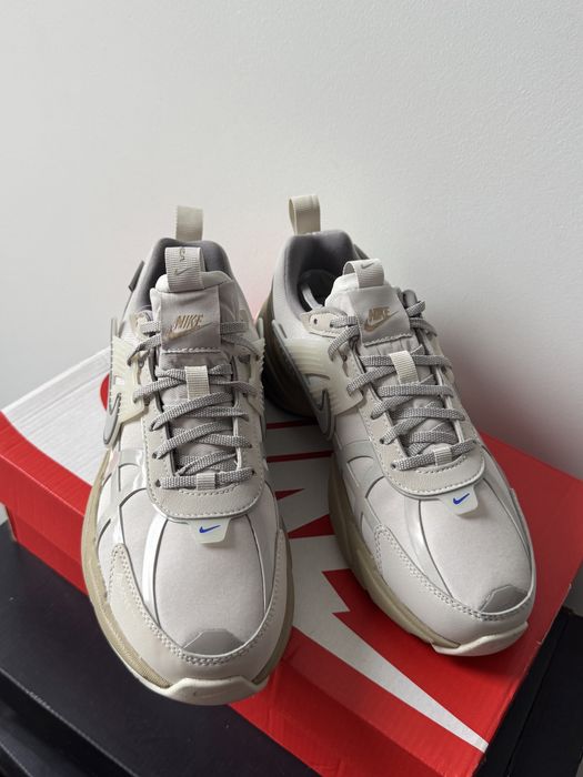 Оригінальні кросівки Nike V2K run gore tex білі 24.5