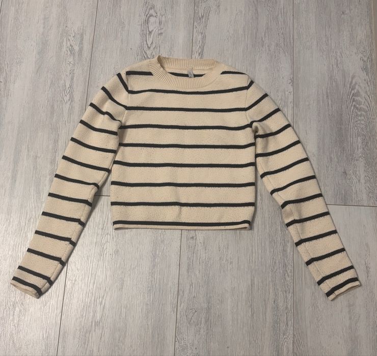 Базова кофта біла в чорну полоску жіноча