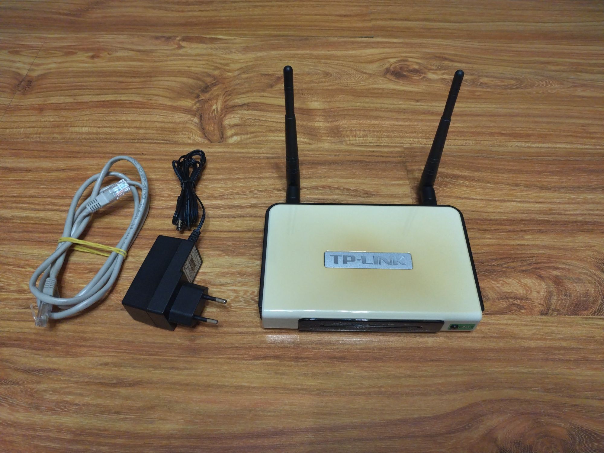 WI-FI роутер TP-Link TL-WR841ND