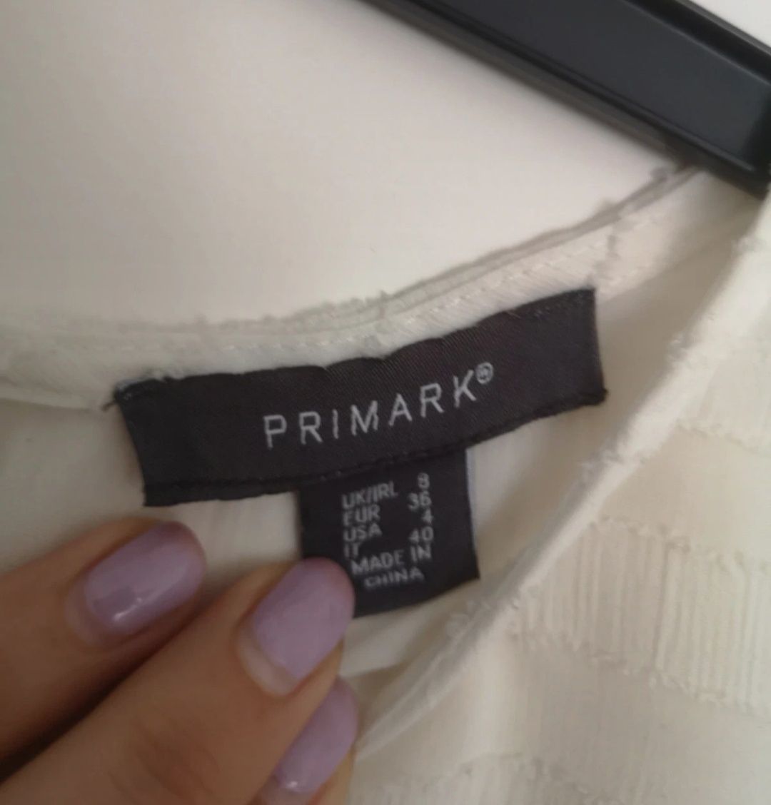 Túnica branca de meia manga marca Primark