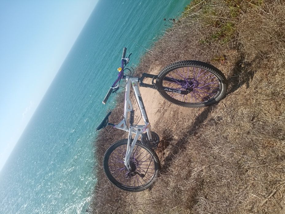 Vendo ou troco por bicicleta de downhill
