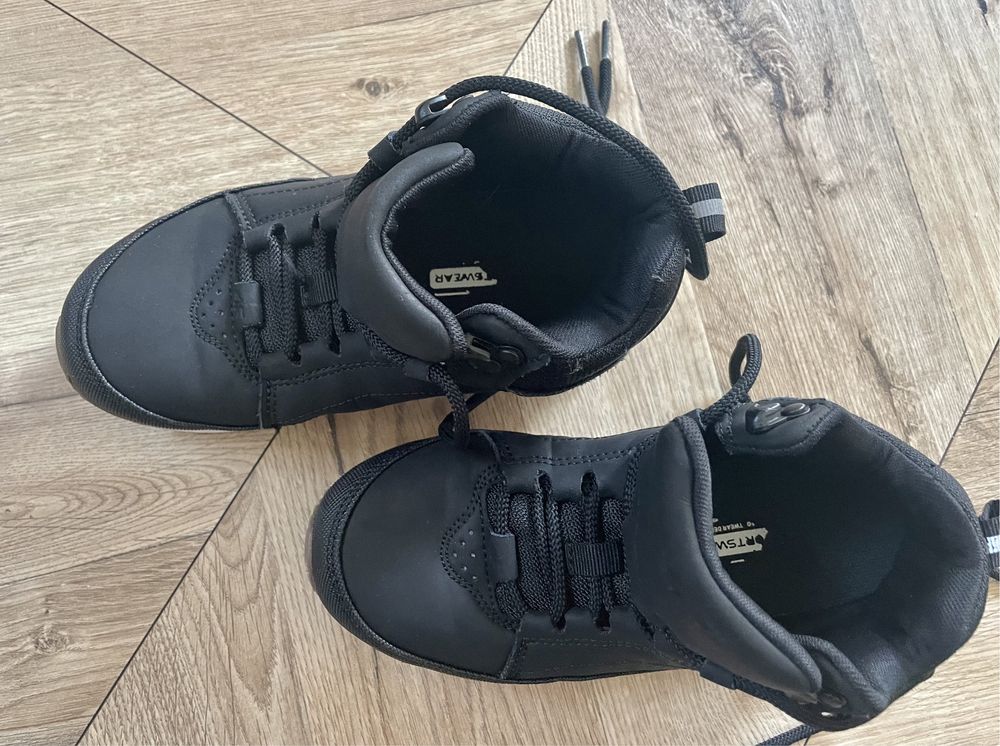 Buty trekkingowe 4F roz. 33