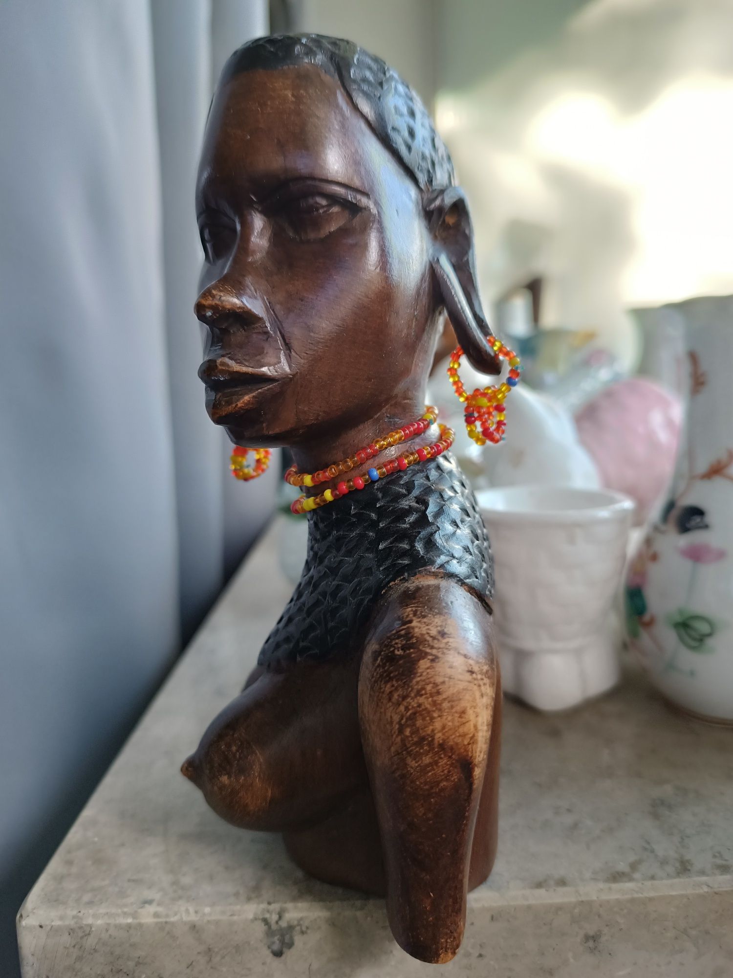 Статуэтка африканка из Африки дерево