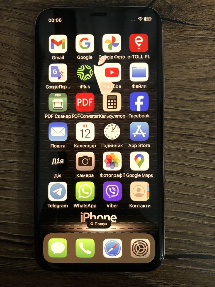 Продам iPhone X