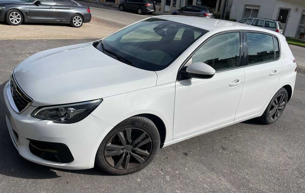 Peugeot 308 1.5 BlueHDi Active EAT8