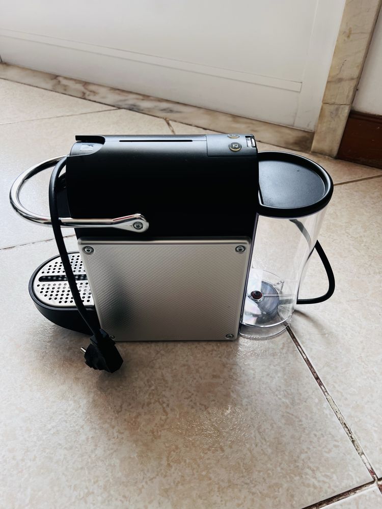 Nespresso Pixie Aluminium + Aeroccino Preto