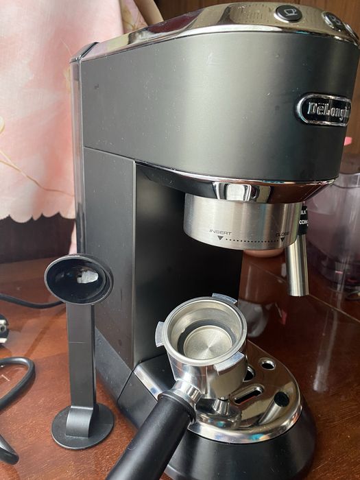 Кофемашина DeLonghi в отличном состоянии