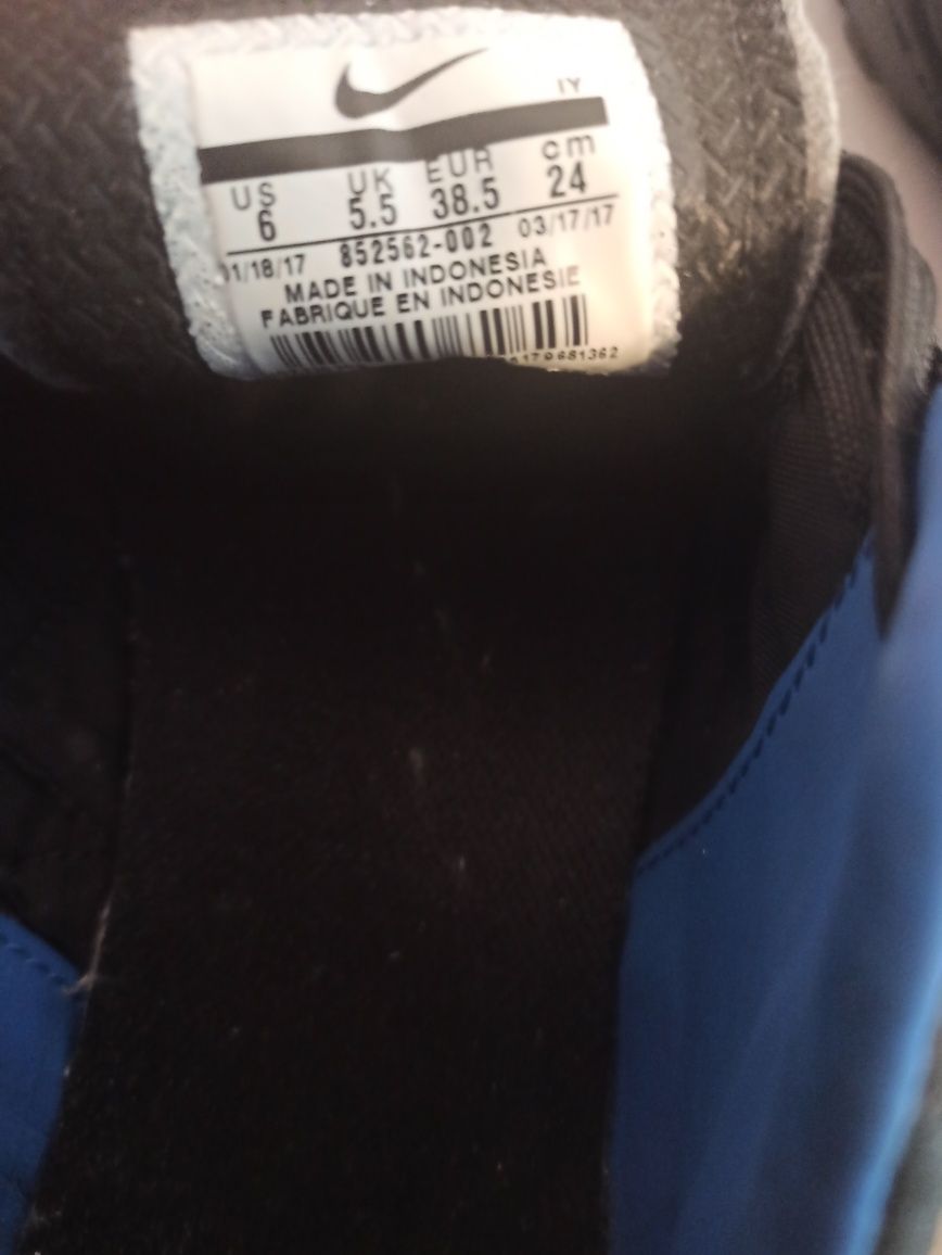 Buty turfy Nike Supernova X 38,5
